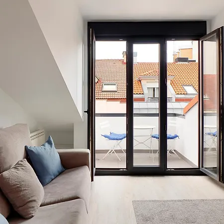 Atico Con Terraza En Playa De San Lorenzo *